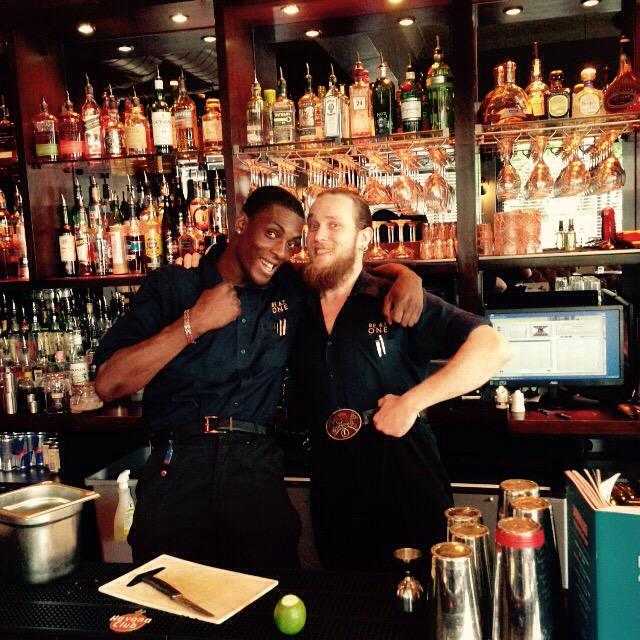 BeAtOne_RG's tweet image. Nothing sexier than a man in high waisters 👴