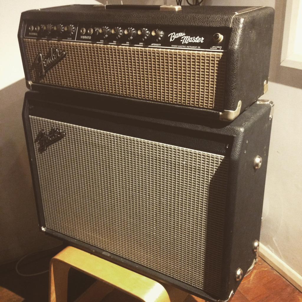 Studio9sound's tweet image. Our new/old amp + customised cab is sitting pretty and singing now. Shout out to @blessthemonkey for the helping hand