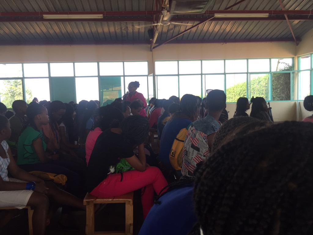CiaraWiSciSTEAM's tweet photo. First day of classes!!  #WiSci2015 @Microsoft @GPatState @GirlUp http://t.co/dSBy7V9o83