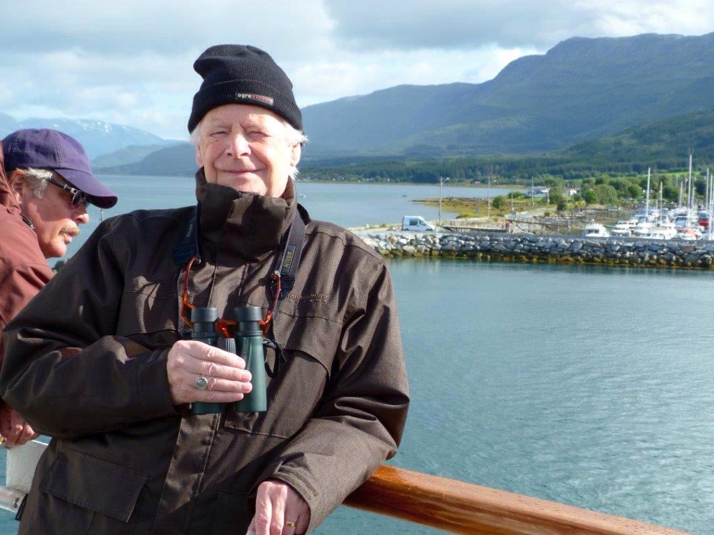 GuardianHall's tweet image. The curve of a smile can set a lot of things straight.