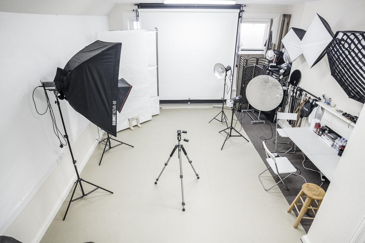 BetweenPicsUK's tweet image. Our #photostudio is ready to #hire, start from £12,50ph 
#Belfast City Centre
#photostudiohire
bluebirdartpictures.com/#!studio-hire/…