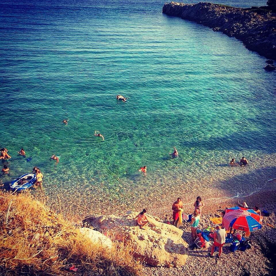 Şezlongdan kaldıran denizlerde bugün. 😉👍❤✈️️🌏 #datça #muğla #türkiye #turlar #destinasyonlar #doğa #mavi #yeşil #yaz