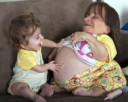 baasseball's tweet photo. Mama Mia! These The 10 Ladies Are The Worlds Strangest Mo... http://t.co/eRLjAJcicR http://t.co/AOw473Fp9D