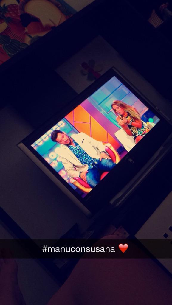 aina_auryn5's tweet photo. @Manu_LB_ @megancasas1 #manuconsusana #TronoChicos ❤️❤️ http://t.co/NUMbae9Cxz