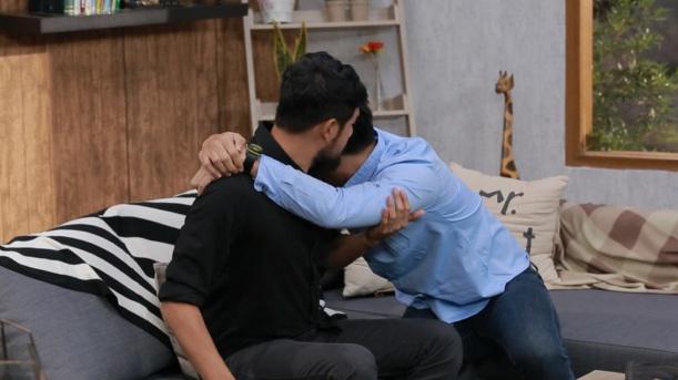 mdtvindonesia's tweet photo. Kok Bastian ampe nangis gitu? Jangan2 Bintang????

Saksikan cerita selengkapnya di @TMG_NET Season 3 sesaat lagi.. http://t.co/K7ffSCegDc