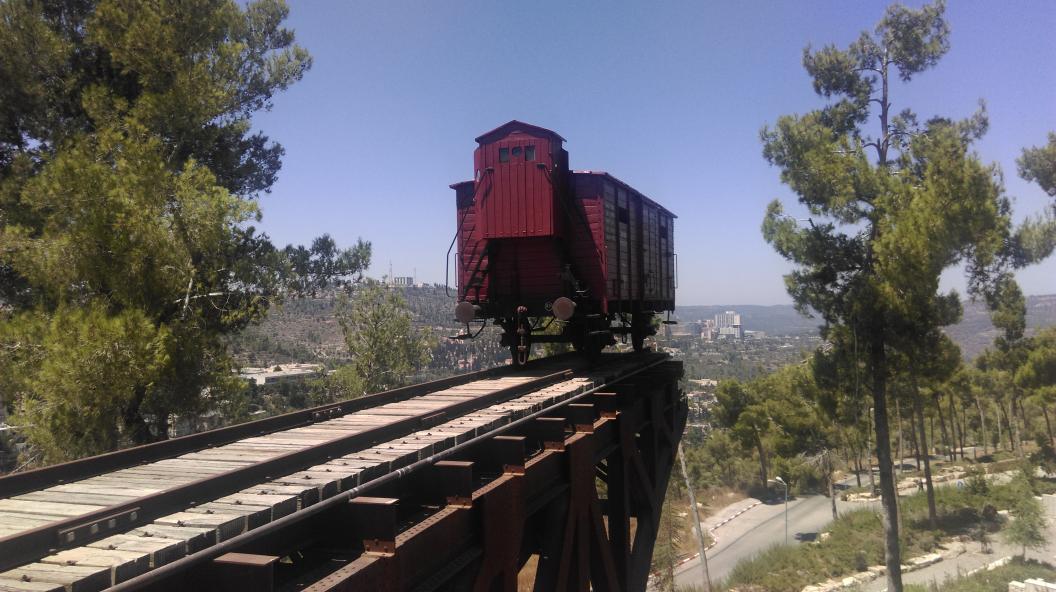 _kate9412's tweet photo. Tour of yad vashem memorials #yadvashem #asv2015 @HolocaustUK @yadvashem http://t.co/QFcSRdKAol