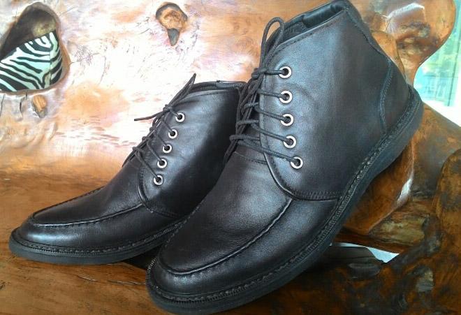 Maksimalkan penampilanmu dengan Shoes Zero!
Size : 39-44
Wa/Sms :085647613334