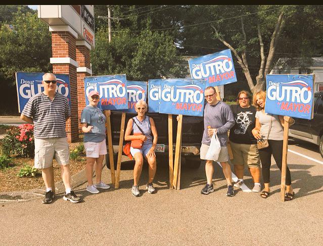 DougGutro's tweet photo. The heat didn't stop us! #QuincyMA #standout #mapoli #politics #campaign #Quincy http://t.co/ys8vdqz7QZ