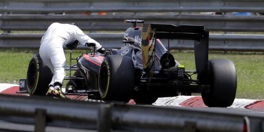 Happy birthday, Fernando Alonso. 34 now and still pushing! 