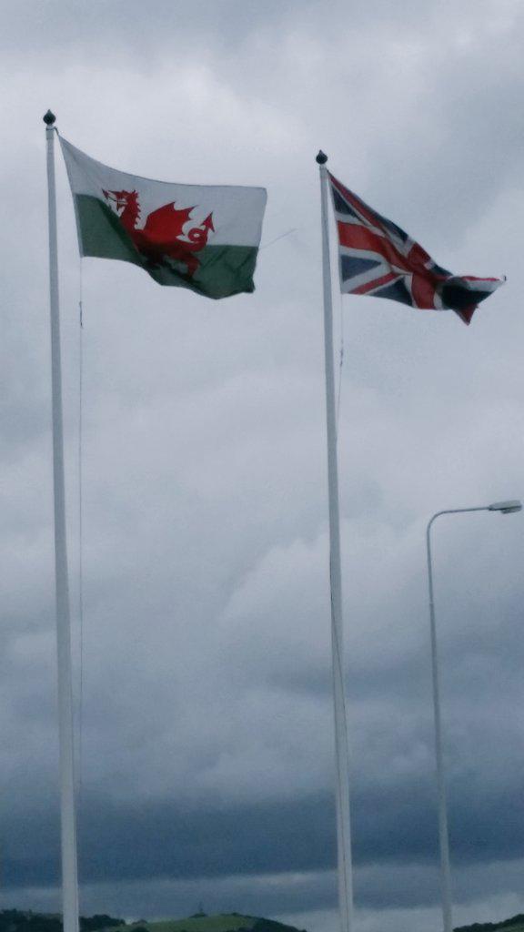 AmphiTweets's tweet photo. On the way back. Cheers for being a good sport, Wales. #AmphiTrip http://t.co/SRoeGstN65