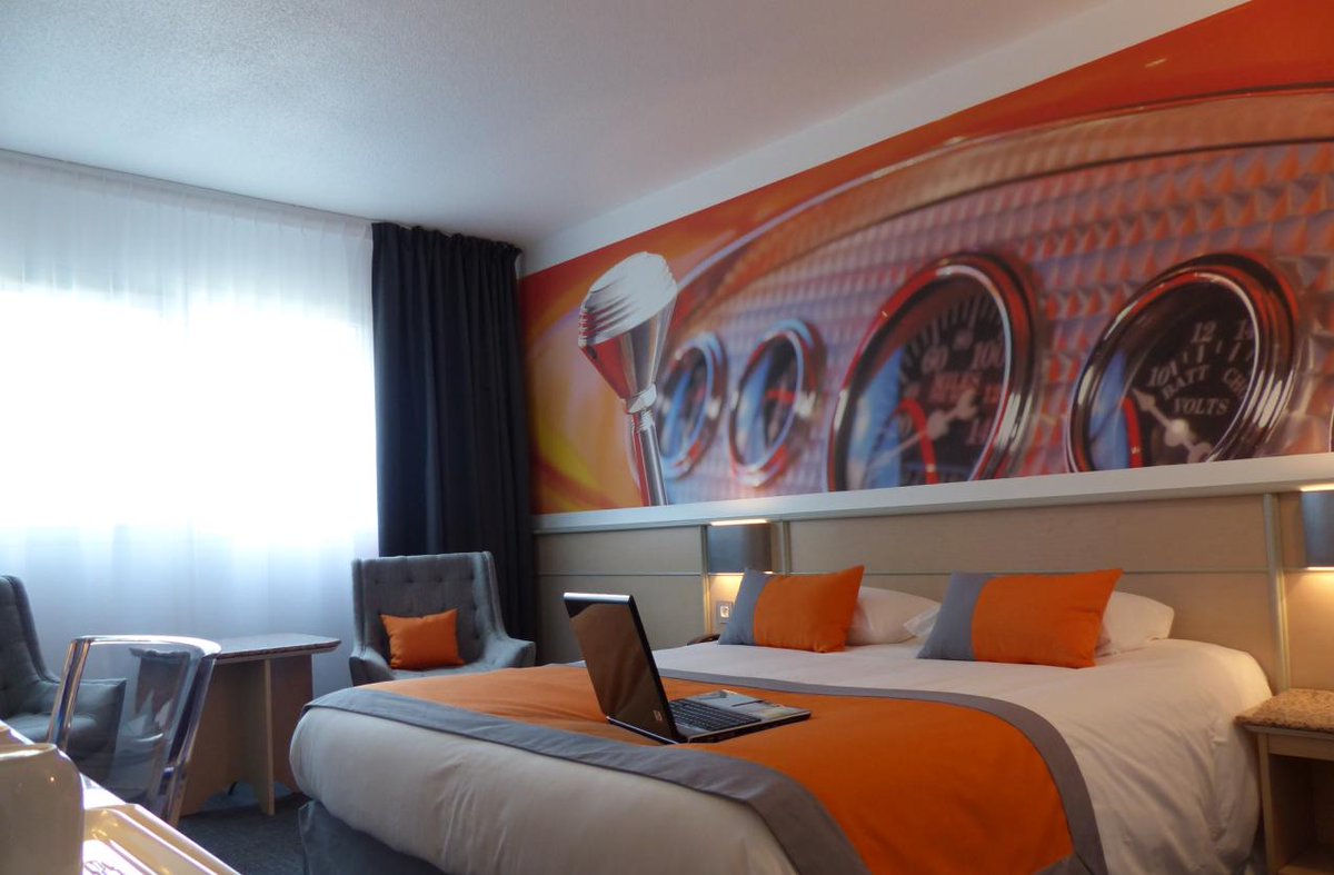 Hotel Le Paddock tweet media