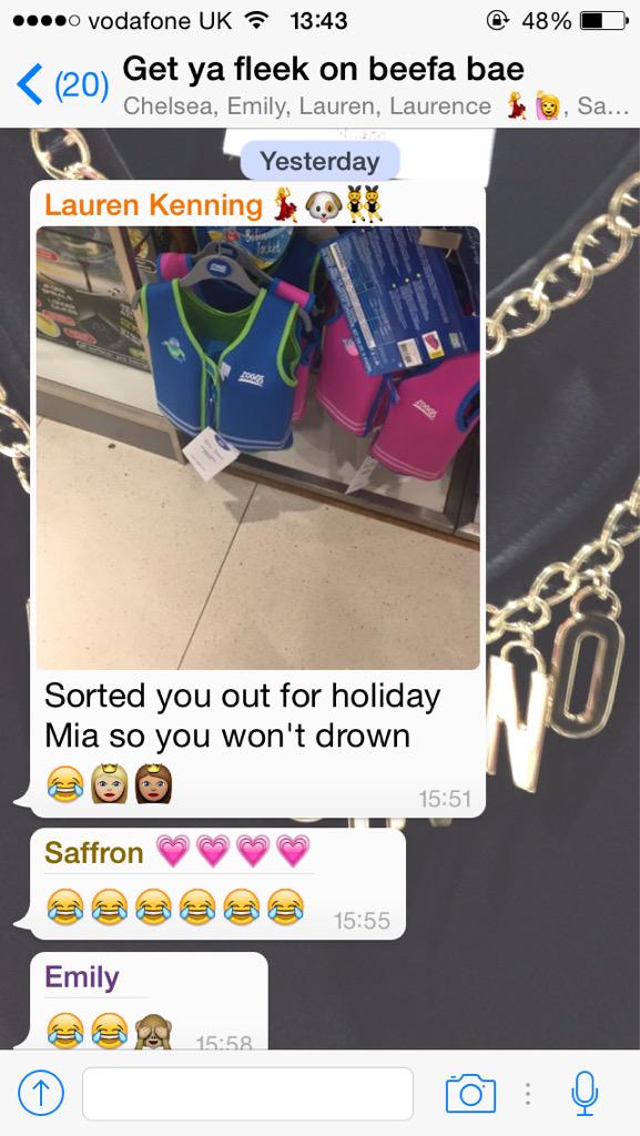 Miaplaterjones's tweet photo. Forever getting roasted on the group chat #cantswim #imabouttodivein #splashsplash @loz_49 http://t.co/tFlTtFjXHX