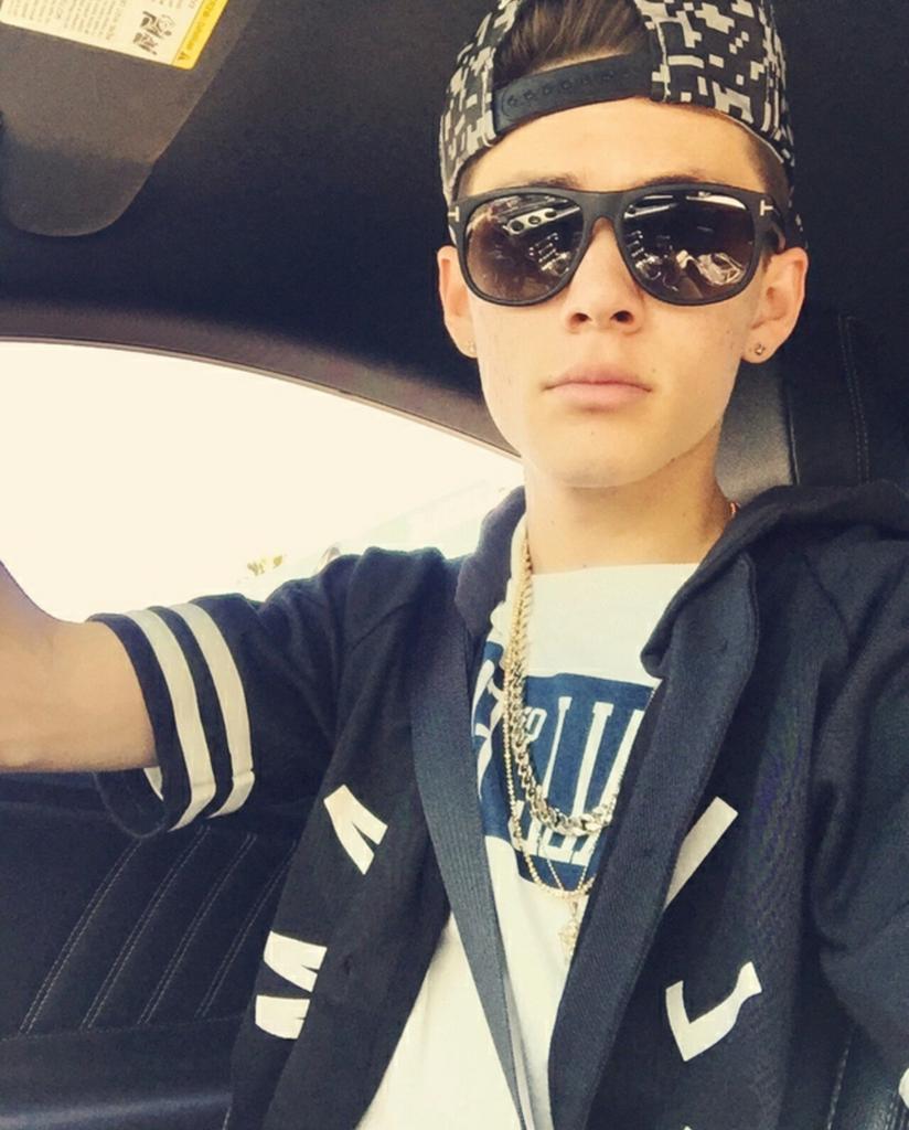magconlayouts9's tweet photo. Free Carter Reynolds layout!
Rt/fav if you saved & please give us creds!
Also no hate please๐
#StayStrongCarter -Emma http://t.co/kN3N3En1vb