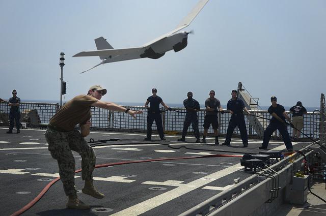 NavyRecognition's tweet photo. .@USNavy Joint High Speed Vessel #JHSV USNS Spearhead Experimented Deployment of #UAS http://t.co/0yzcL5EwrC http://t.co/CgT66ftAEC