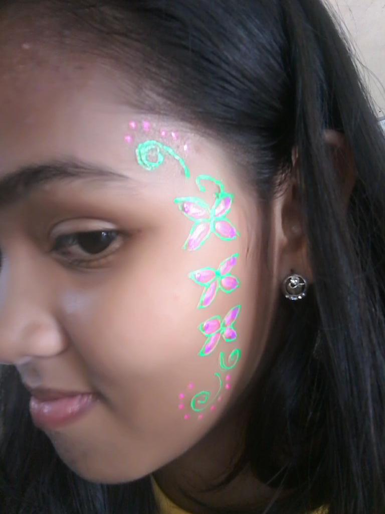hajae_b's tweet photo. Face paint in intramurals! @bacala_marie 
#TechnologyDepartment http://t.co/7TsOnZjm8F