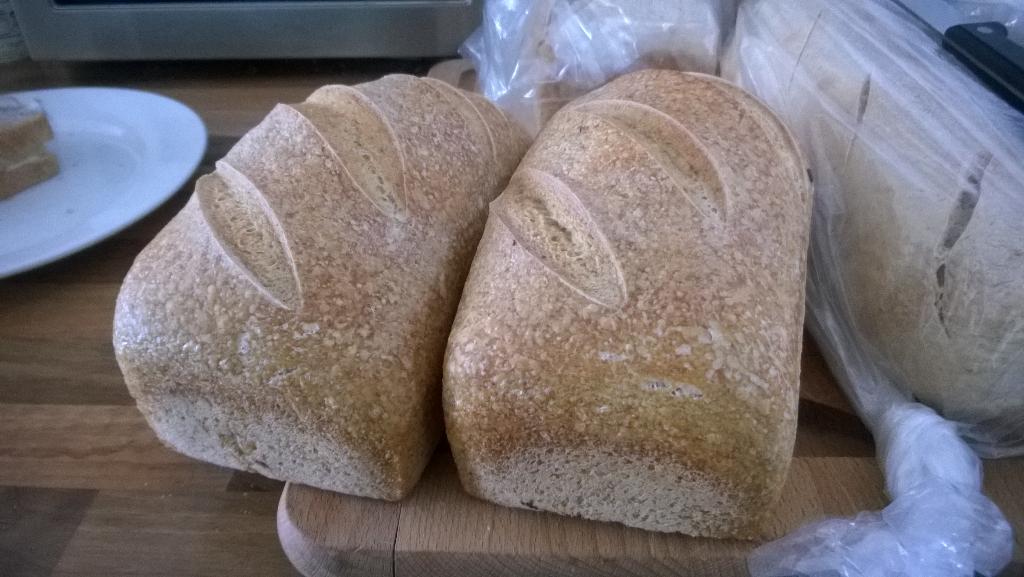 EmbassyCafe's tweet image. This wk we're eating cream of potato soup w fresh herbs, raw beetroot salad &amp;amp; veg curry w pilau rice. All made here!