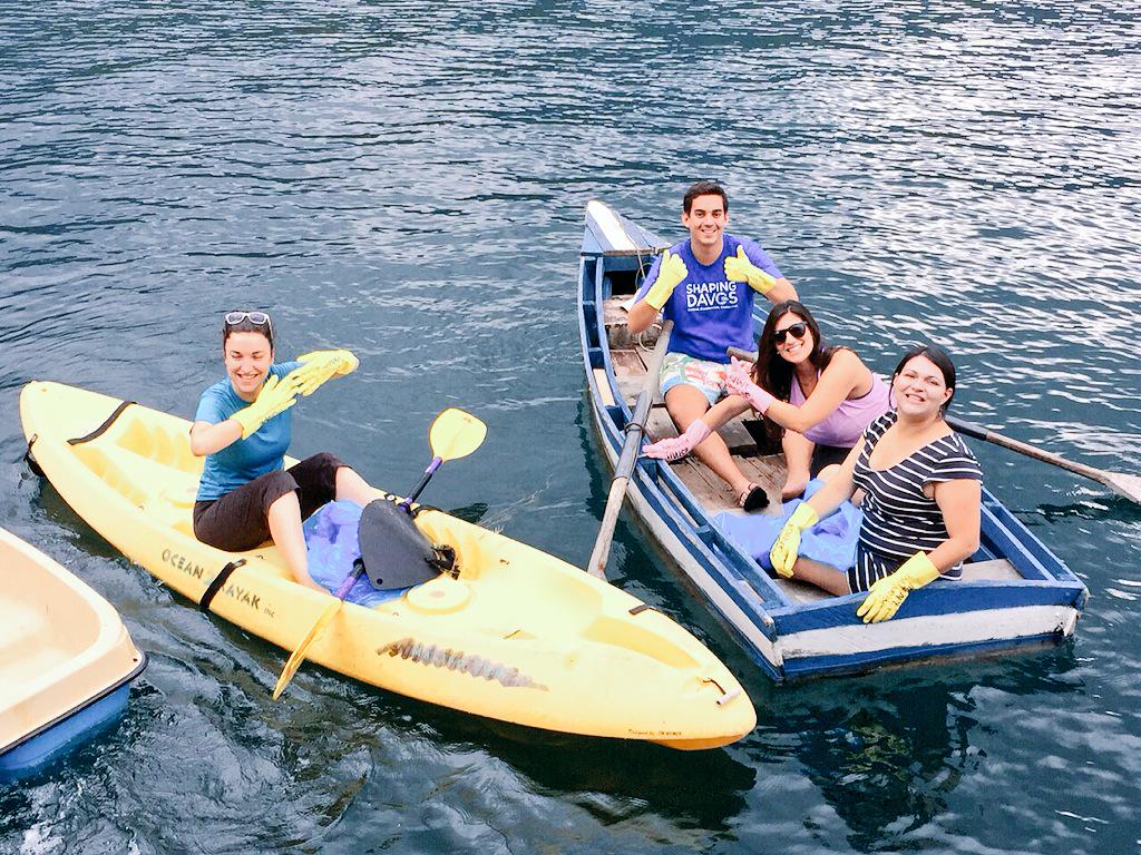 GlobalShapers's tweet photo. #ShapeSustainability promotes eco-friendly initiatives around the globe.We had allot of fun cleaning Lake #Coatepeque http://t.co/yvfzT1lexu