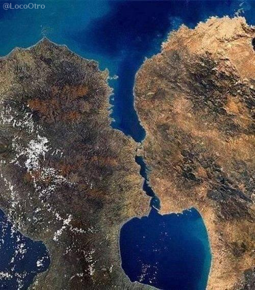 LocoOtro's tweet photo. "Las islas que se besan", Groenlandia. http://t.co/onqdXcuhsQ