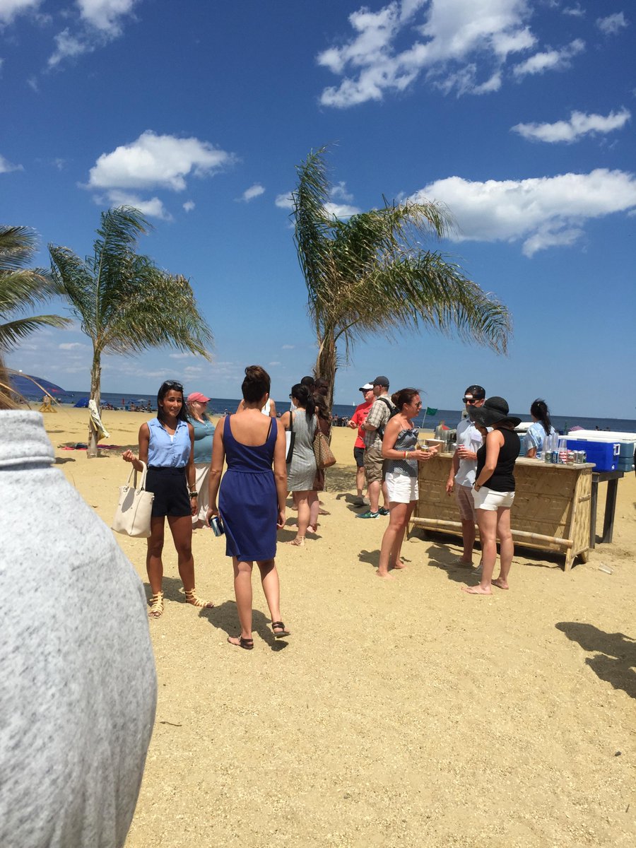 PL_Edison's tweet photo. Parker + Lynch had an amazing time training on the beach! #MyJobsMoreFun! http://t.co/4Pk2b9bkDO