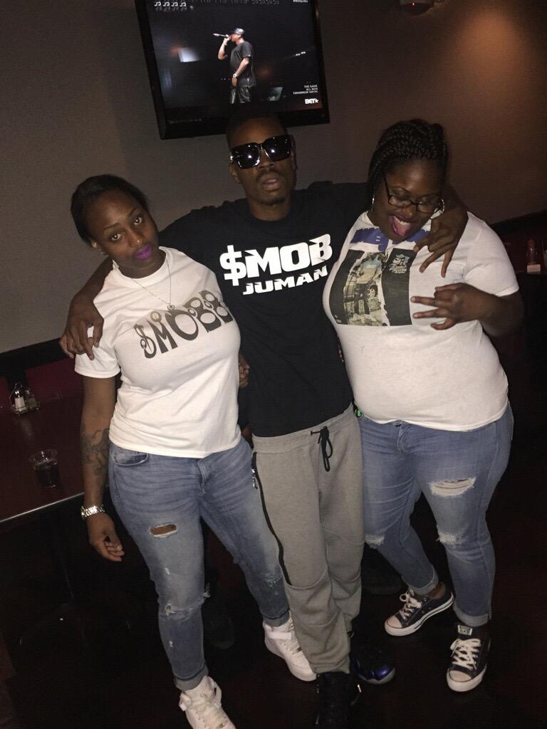 Dat1_DatOnly's tweet photo. It's nothing like good supportπ― @whothat__tgurl @KngFlatch γ½οΈπ
Ύπ
±π
± #JumanJorgiano #SirFlatch2 #Mixtape #Spinrilla http://t.co/rcBtkHjGaP
