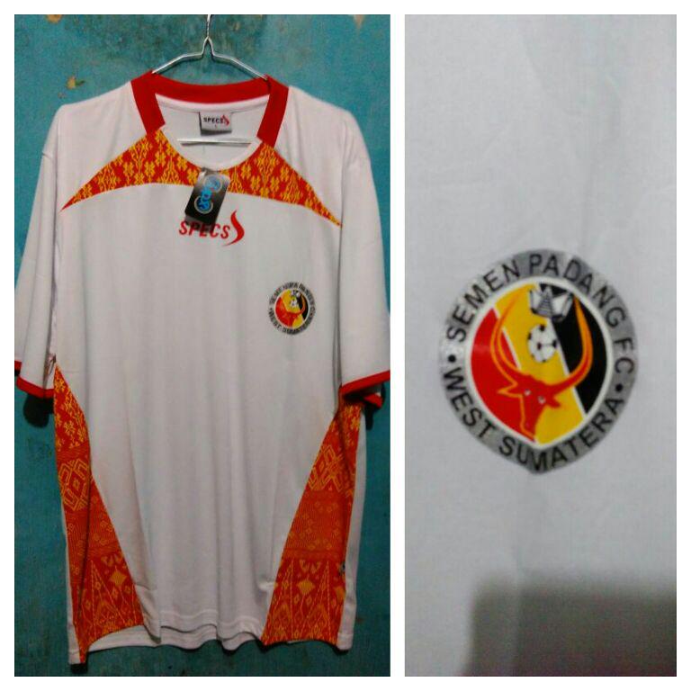 Mamz20's tweet photo. 1471 #jersey4sale Semenpadang Away S - XXL 100k 085774375932 http://t.co/lbSd46cXym @prideoriginal @jktfootball @mixmaxstore @jerseysneil