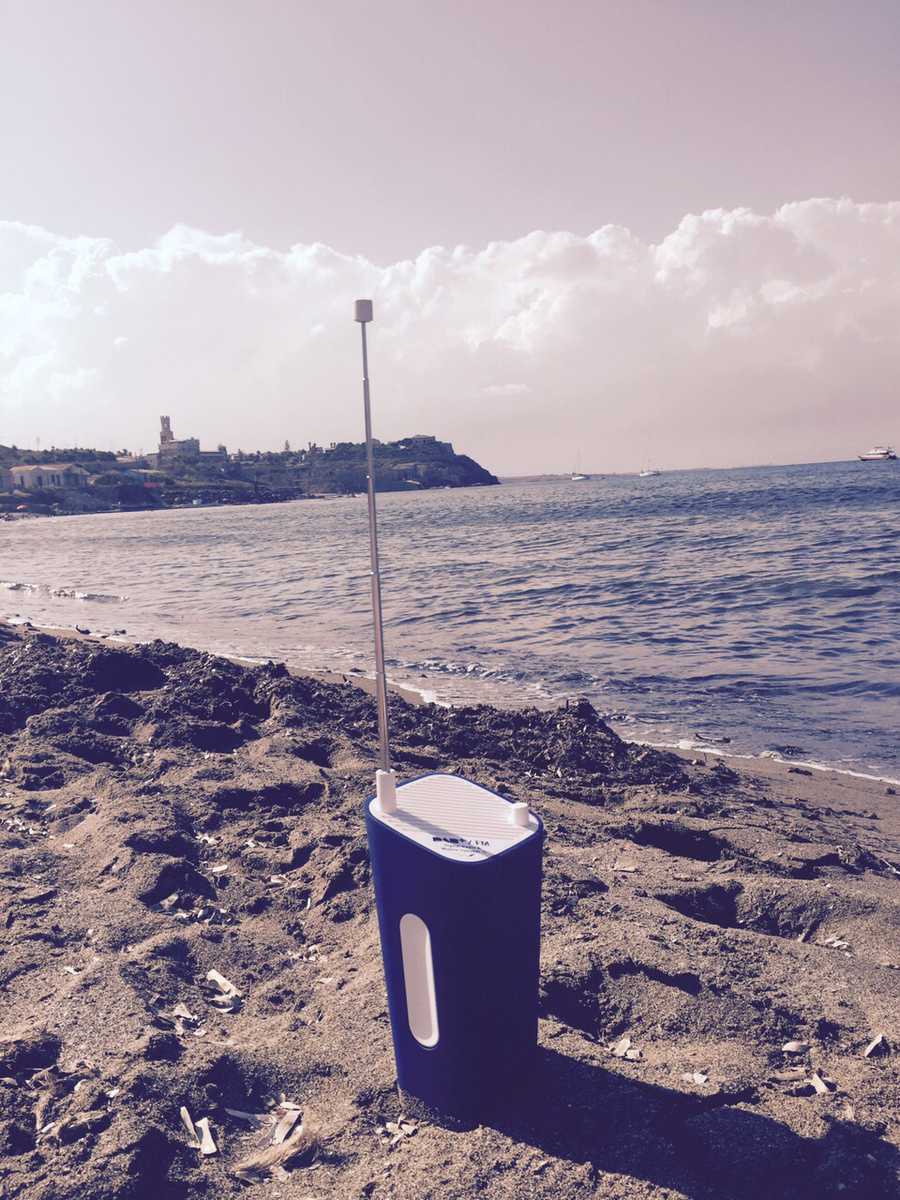 old_sonoro1's tweet photo. Danke an Tina für diese tolle Foto aus Sizilien! Habt Ihr auch Urlaubsfotos mit euren #sonoro Geräten für uns? http://t.co/x80WE6Nn6C
