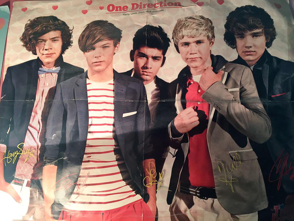 WeyHeyToNiall's tweet photo. I still have this poster up on my wall lol http://t.co/N0JFZOXF9C