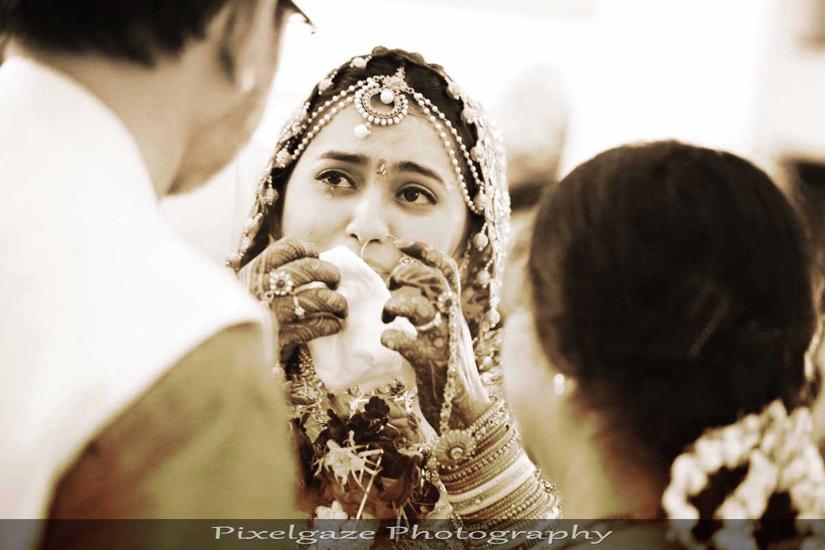 Pixelgaze's tweet photo. https://t.co/M4rp5F6VQQ #Pixelgaze #Candid #Wedding #Bride #photo @Pixelgaze #Prewedding Photography 9819583791 http://t.co/J9YX6sZQrt