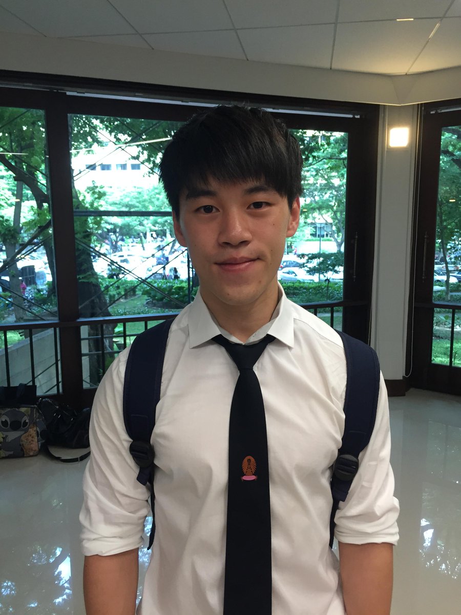 chulacuteboy's tweet photo. น้องเฟรชชี่กับการลงทะเบียนแรกเข้า ณ ศาลาพระเกี้ยววันนี้ /// แอดมินกุ๊กไก่รายงาน
#chulacuteboy #chula99 http://t.co/uPlbC7aDxh