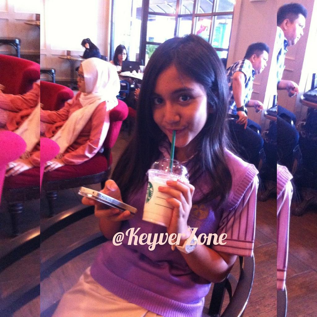 Hallo keyverz.. Maaf ya mimin jarang on di twitter 😂 mimin mau share foto <a href="/keshyavalerie/">Keshya Valerie</a> td siang ni lg d starbucks 😍