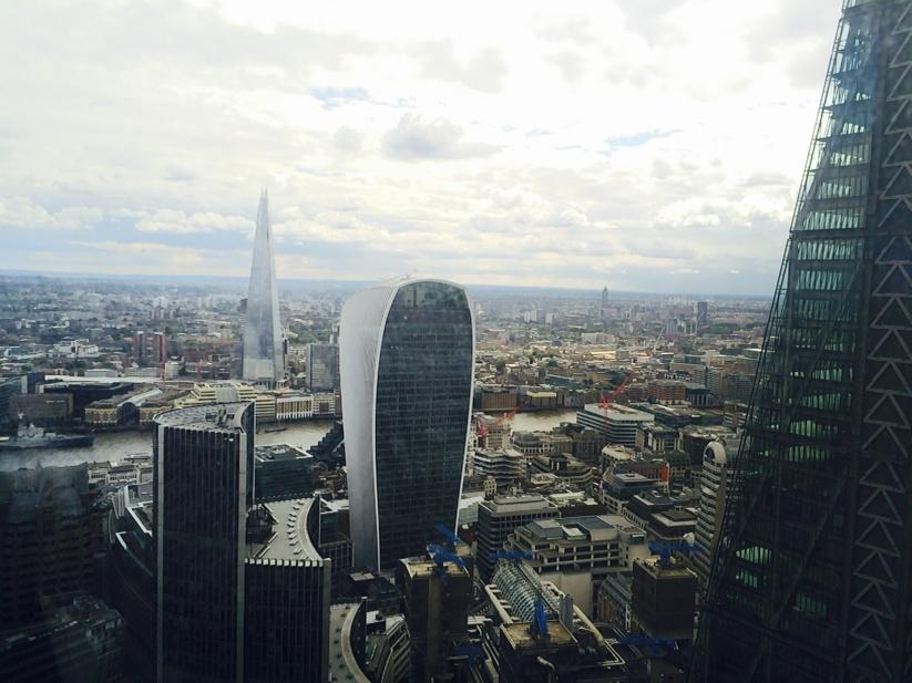 jacquitaylorfb's tweet image. A view from the members dining room. A gloomy #gerkin about to brighten the day #IoT #innovation