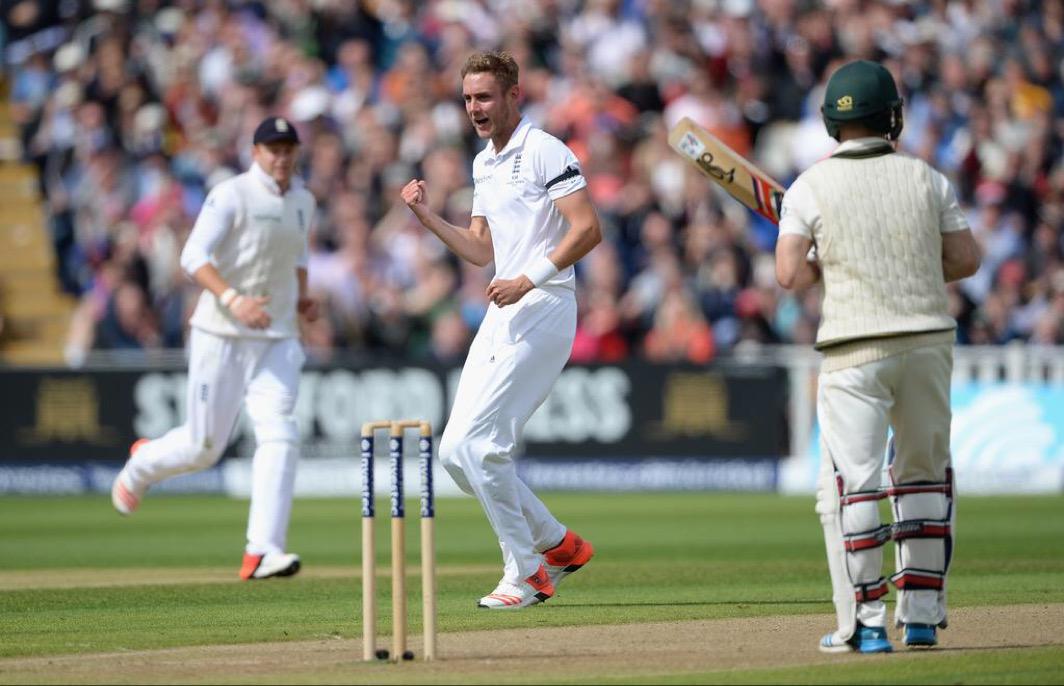 SteveSulley1's tweet photo. Respect to @StuartBroad8 for the Clive Rice black armband #nottsccclegend #RIPcliverice proper all rounder http://t.co/xneFmjOGjK