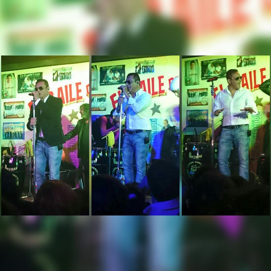 ShoaOrrego's tweet photo. Amo esta foto..
Yo soy la vooz ,la que te sigue a donde vaaas🎵 http://t.co/29NnwNxBpn
