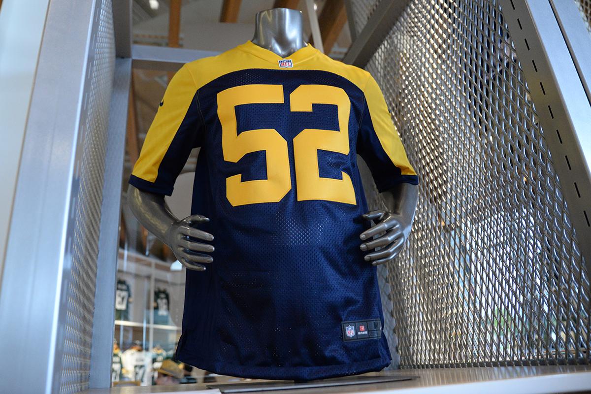 packers's tweet photo. Need some of that new #Packers gear released yesterday? The Packers Pro Shop has you covered: http://t.co/gU5EX7V2Li http://t.co/Q0n2Hd7vjM