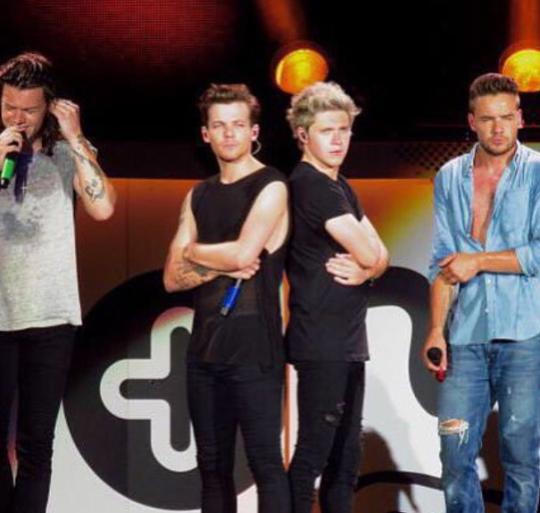1DToSA2016's tweet photo. Been exactly 4 months since the boys 2nd Joburg show. We need you cuties back soon!!! #1DToSouthAfricaAgain http://t.co/X2FKlyForR