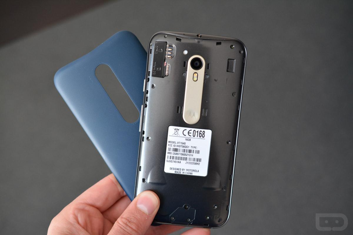 zobodotin's tweet photo. Moto G (3rd Gen) with 13MP Camera is available in India at Rs 11,999 : http://t.co/FxRFho0gry

@Motorola #Motorola http://t.co/BwSTydaOux