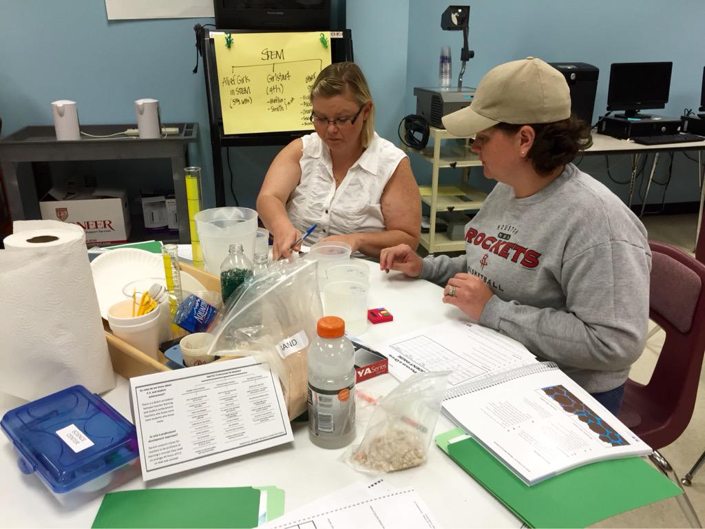 AliefScience's tweet photo. Energizing Earth Science with Offshore Energy Center materials and resources! #AliefSciLit #aliefpdrocks http://t.co/wXvw2n3VmD