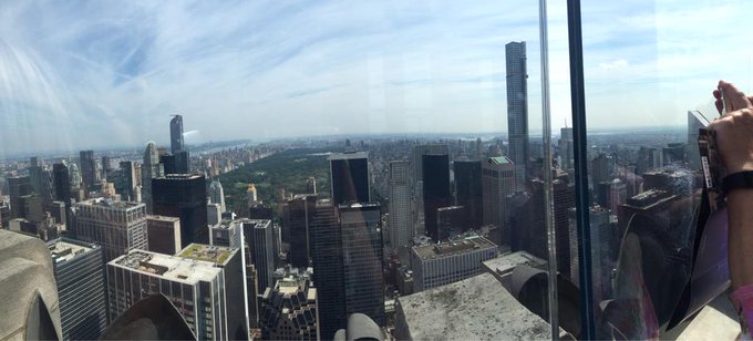Top of the rock 🌃 http://t.co/M9HRu7zspf