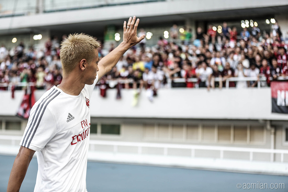 ElFabriR's tweet photo. “@acmilan: http://t.co/dCJciRzfCx #weareinChina http://t.co/Koo0c0FaXg” @DiegoLopezCF el mejor portero para el mejor club! @ACMilanVEN