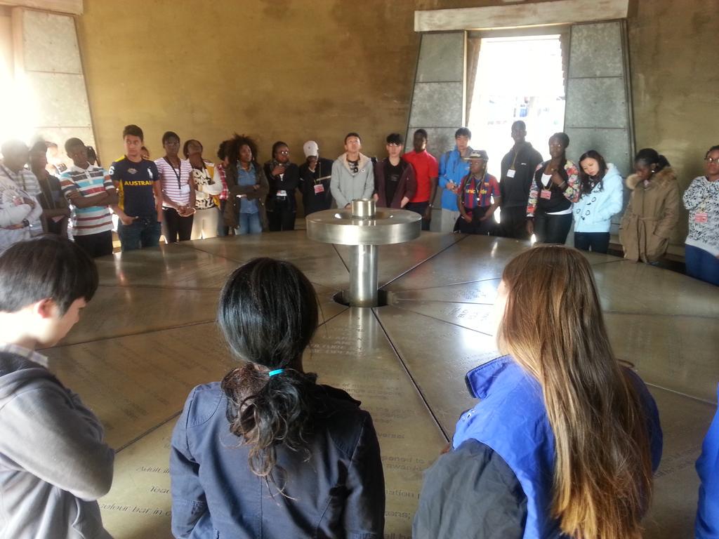 GSPatALA's tweet photo. We shared an engaging trip to Soweto and learned about the SA Constitution #GSP3 @ALAcademy @GSPatALA http://t.co/renpjjyiT2