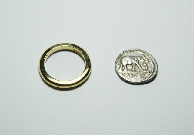 cvnoenquiries's tweet image. The 2000 year old  #Shalfleet #treasure from which our #rings are made was buried during the #Roman invasion.