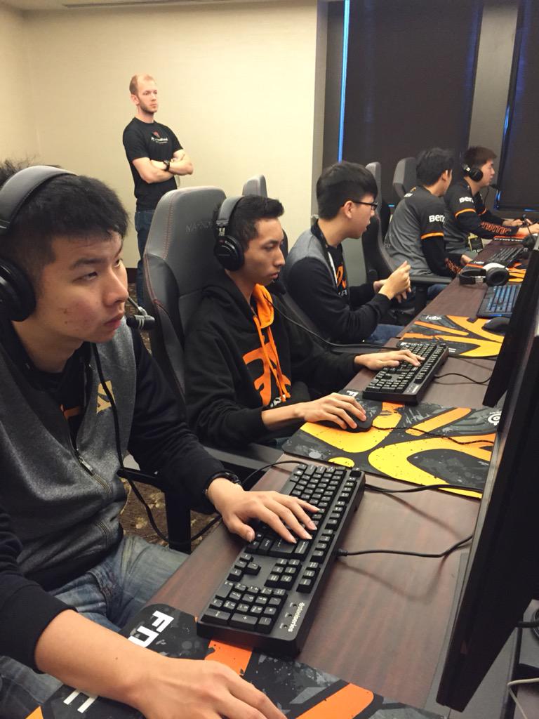 CLGDnVcUAAAsAIm.jpg:large