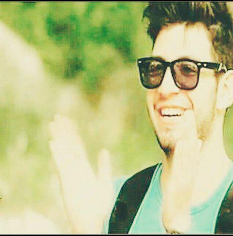 safiatahiri15's tweet photo. #لينا_العمر
@Birdman_Bmd #bmd_xfactor
#bridman_bmd #U_S_F #fivers_and_proud #fiversforever #loveufivers
Peace✌💎 http://t.co/BGYEd8Xxxt