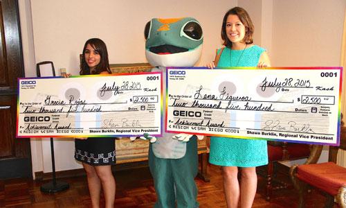 uofsandiego's tweet photo. #InsideUSD International Biz majors Grecia Rojas & Lena Figueroa won @GEICO Achievement Awards http://t.co/Yq8iRZiTxn http://t.co/En78k1CdhB
