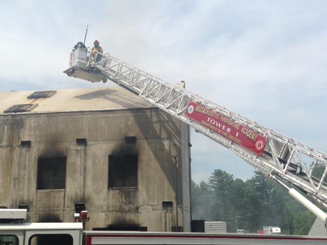 MassDFS's tweet photo. #MFA Recruit Class 231 practicing phase 3 #liveburning. The class graduates this Friday July 31st. http://t.co/09YHCMMbnQ
