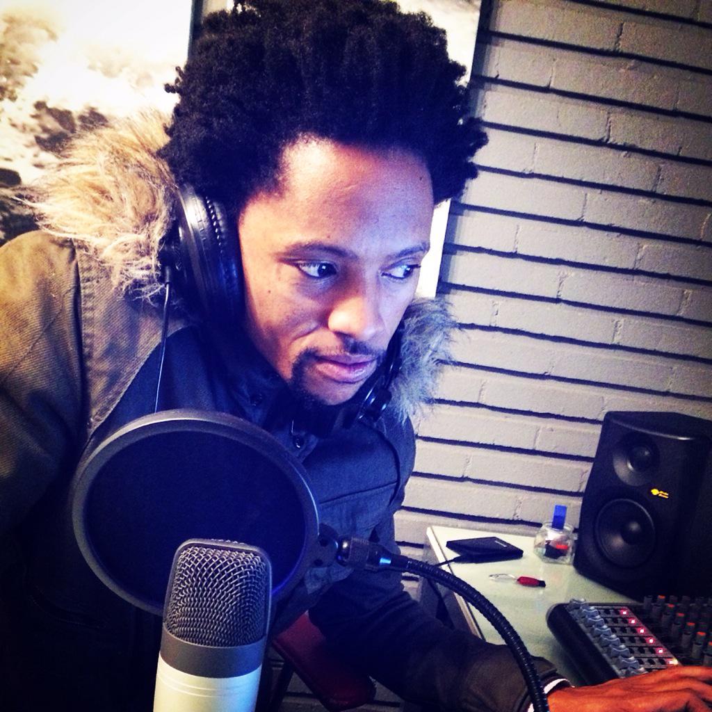 Dj_Snee's tweet photo. Dj Snee on mix at Luck radio.. http://t.co/goVvifVoJd