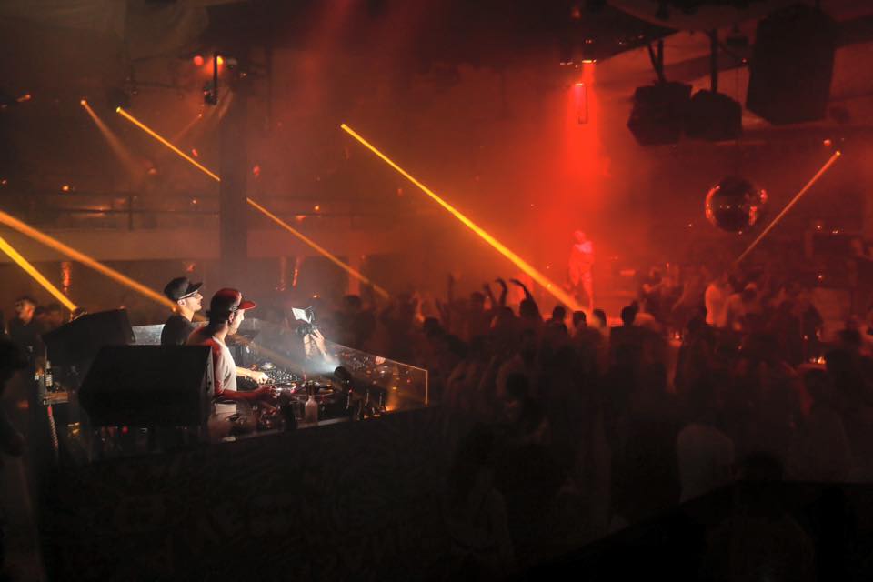 ibzent's tweet photo. IBZ's @2Vilas's loving life behind the decks at @pacha #Ibiza... #IBZEnt #Pacha http://t.co/g9pA3nuPj5