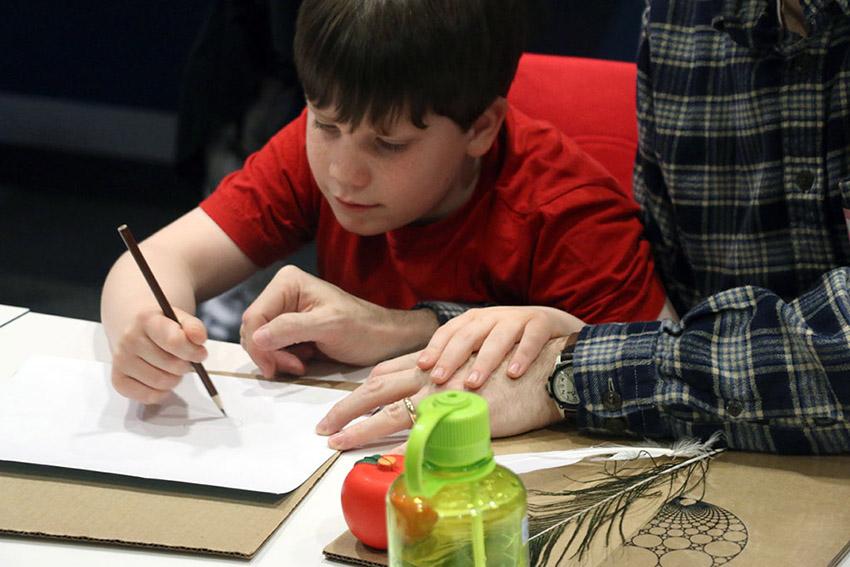 Educators from <a href="/Guggenheim/">Guggenheim New York</a>, @MetMuseum, and MoMA discuss accessibility at museums. #ADA25 bit.ly/1eAu0h3