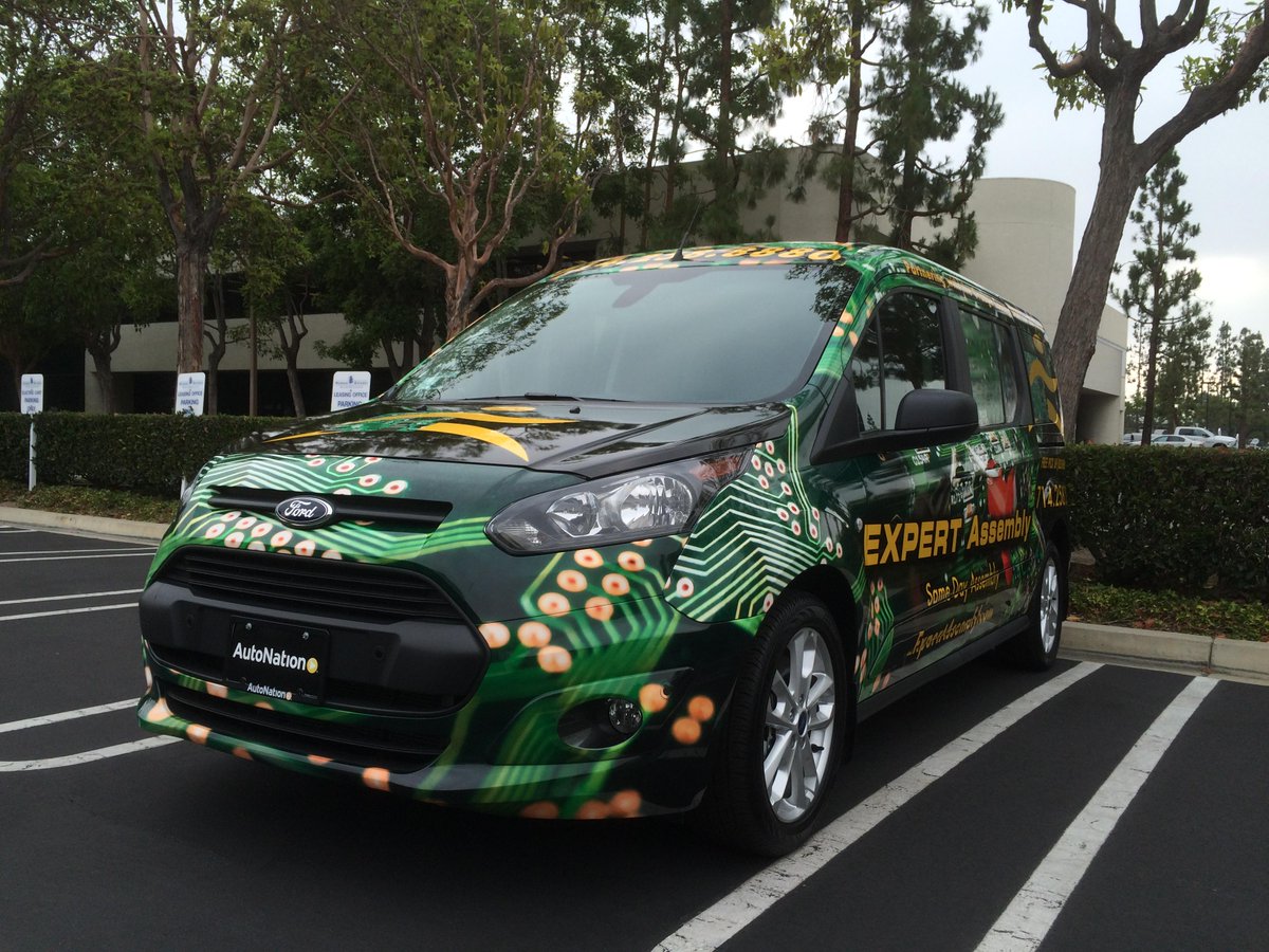 SpeedproNB's tweet image. Check out this custom car wrap we did for @ExpertAssembly! on.fb.me/1Is3pPg #advertising #marketing #carwrap