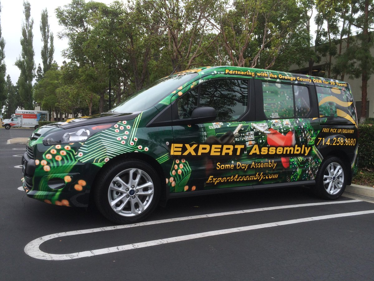 SpeedproNB's tweet image. Check out this custom car wrap we did for @ExpertAssembly! on.fb.me/1Is3pPg #advertising #marketing #carwrap